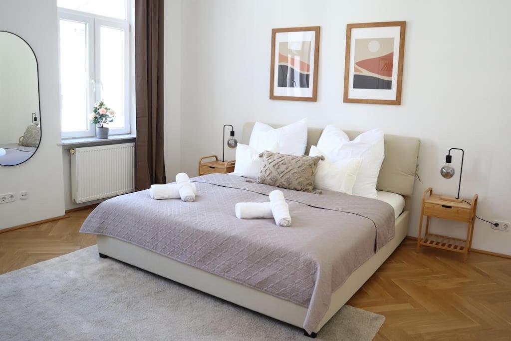 Bloom - Cozy Apartment, 5 Stops To City Center Wenen Buitenkant foto